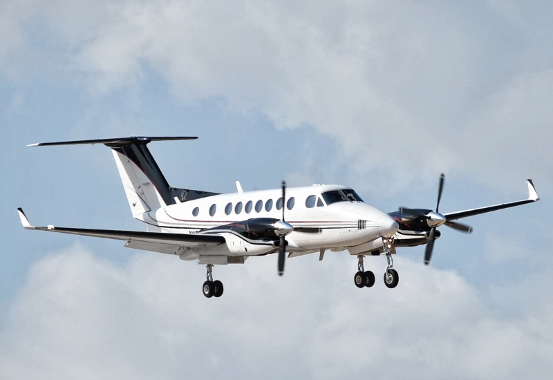 Photo of N17WC - West Coast Air Beechcraft King Air 350 at CSL on AeroXplorer Aviation Database