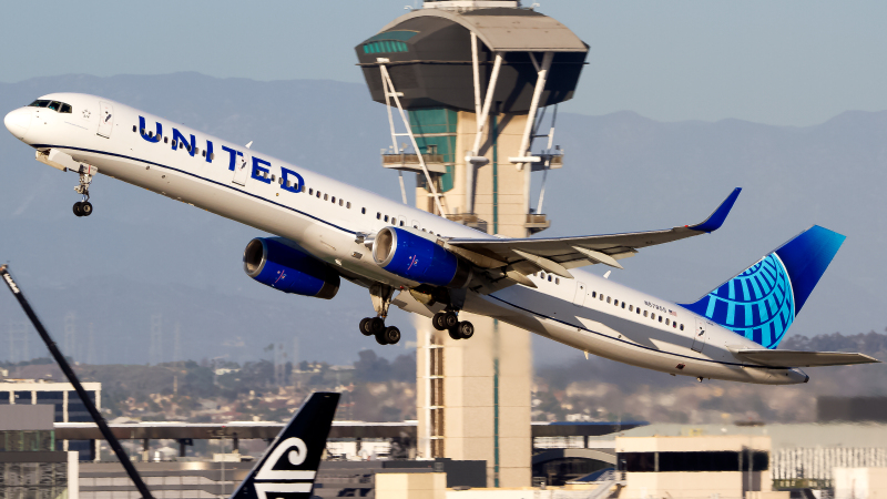 Photo of N57855 - United Airlines Boeing 757-300 at LAX on AeroXplorer Aviation Database