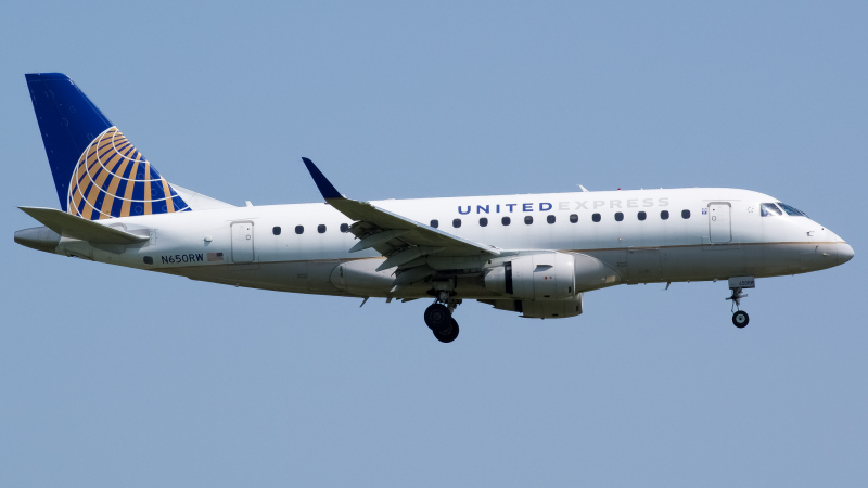 Photo of N650RW - United Express Embraer E170 at ORD on AeroXplorer Aviation Database