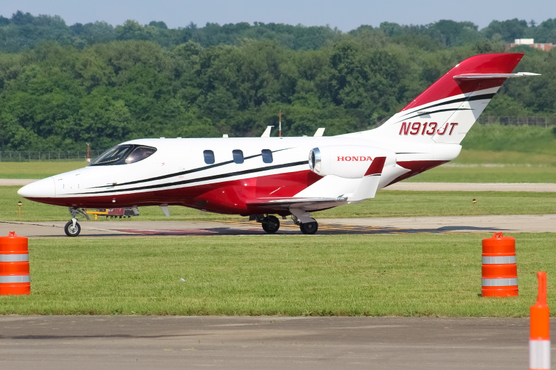 Photo of N913JT - PRIVATE Honda HA-420 HondaJet at LUK on AeroXplorer Aviation Database