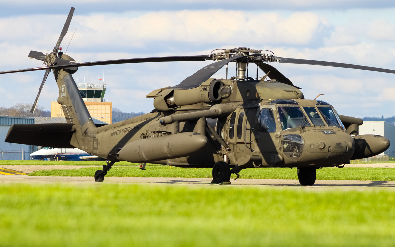 Photo of 0-26695 - USA- United States Army UH-60 Blackhawk at LUK  on AeroXplorer Aviation Database