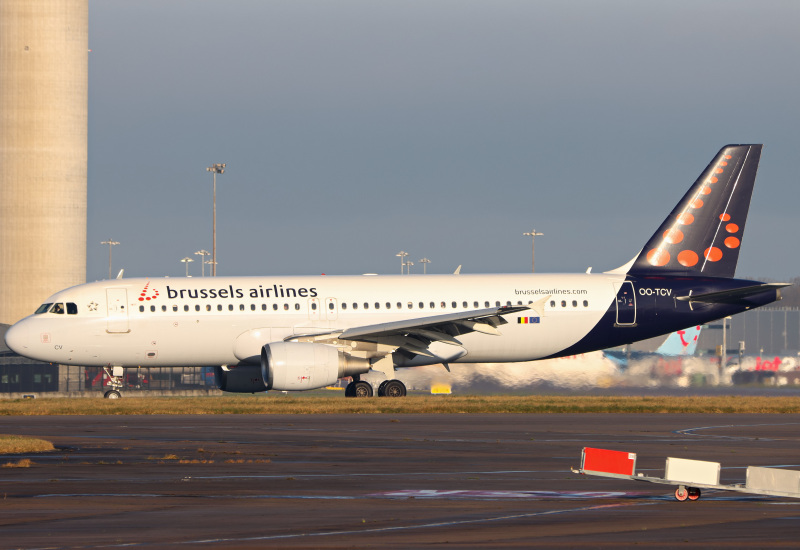 Photo of OO-TCV - Brussels Airlines Airbus A320 at MAN on AeroXplorer Aviation Database