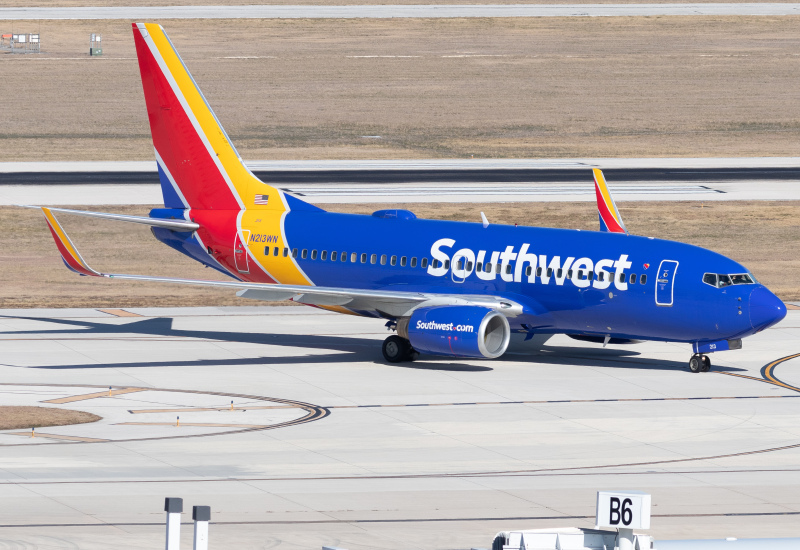Photo of N213WN - Southwest Airlines Boeing 737-700 at SAT on AeroXplorer Aviation Database