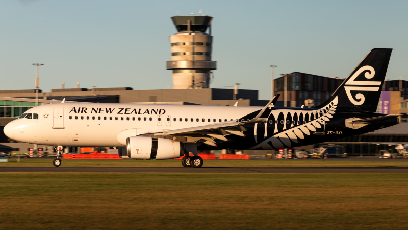 Photo of ZK-OXL - Air New Zealand Airbus A320 at CHC on AeroXplorer Aviation Database