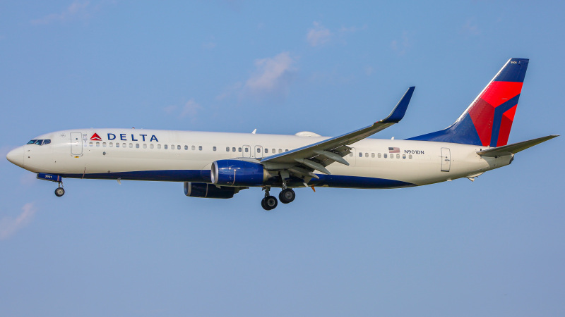 Photo of N901DN - Delta Airlines Boeing 737-800 at BWI on AeroXplorer Aviation Database
