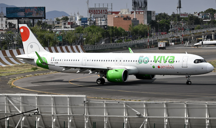 Photo of XA-VBM - VivaAerobus Airbus A321NEO at MEX on AeroXplorer Aviation Database