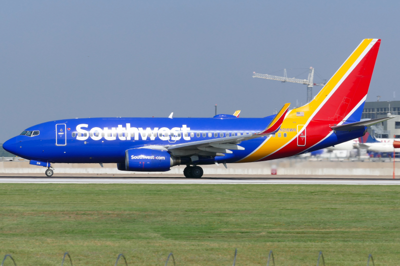 Photo of N216WR - Southwest Airlines Boeing 737-700 at AUS on AeroXplorer Aviation Database