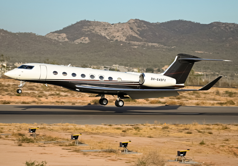 Photo of 9H-649FX - FlexJet Gulfstream G650 at CSL on AeroXplorer Aviation Database