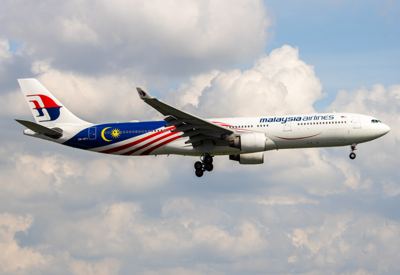 Photo of 9M-MTI - Malaysia Airlines Airbus A330-300 at SGN on AeroXplorer Aviation Database