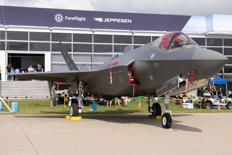 Photo of 20-5620 - USAF - United States Air Force Lockheed Martin F-35 Lightning at OSH on AeroXplorer Aviation Database