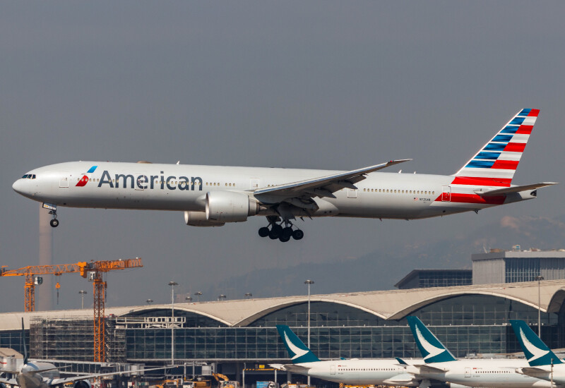 Photo of N725AN - American Airlines Boeing 777-300ER at HKG on AeroXplorer Aviation Database