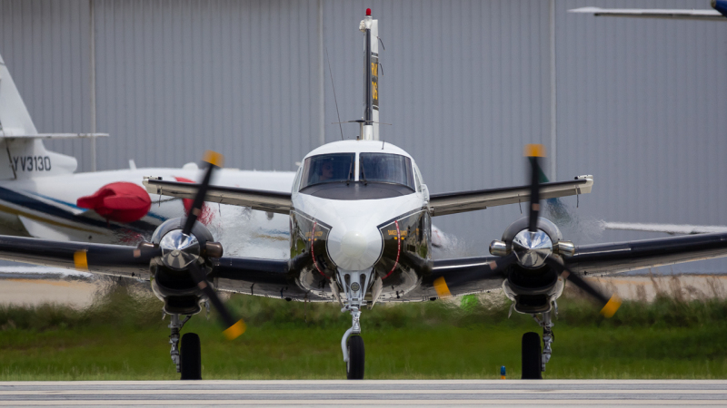Photo of N906HF - PRIVATE Beech A90-1 King Air at FLL on AeroXplorer Aviation Database