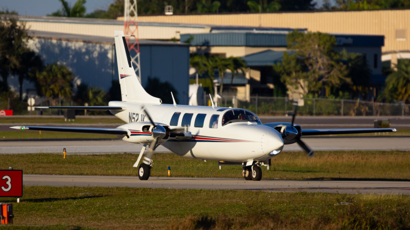 Photo of N52JK - PRIVATE Piper Aerostar at APF on AeroXplorer Aviation Database