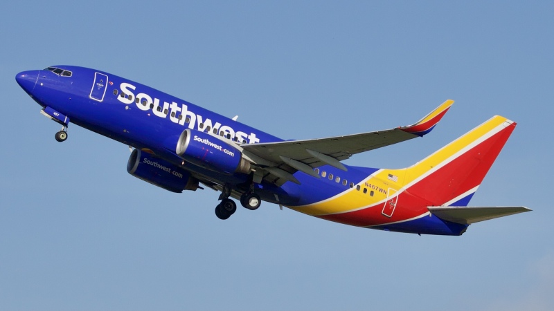 Photo of N467WN - Southwest Airlines Boeing 737-700 at HOU on AeroXplorer Aviation Database