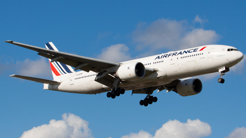 Photo of F-GSPM - Air France Boeing 777-200ER at MIA on AeroXplorer Aviation Database