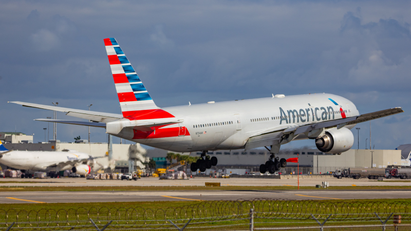 Photo of N754AN - American Airlines Boeing 777-200ER at MIA on AeroXplorer Aviation Database