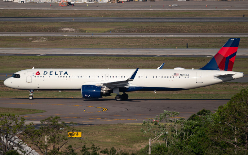 Photo of N513DA - Delta Airlines Airbus A321NEO at MCO on AeroXplorer Aviation Database