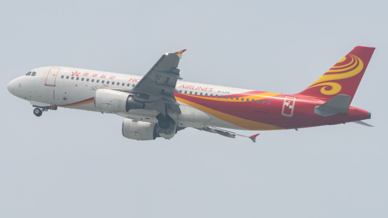 Photo of B-LPE - Hong Kong Airlines Airbus A320 at HKG on AeroXplorer Aviation Database