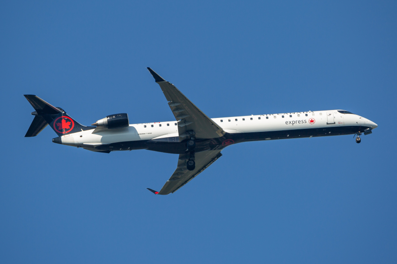 Photo of C-FJZL - Air Canada Mitsubishi CRJ-900 at BWI on AeroXplorer Aviation Database
