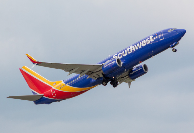 Photo of N8672F - Southwest Airlines Boeing 737-800 at MCO on AeroXplorer Aviation Database