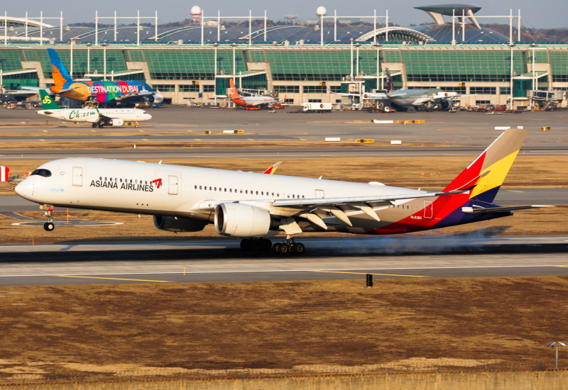 Photo of HL8360 - Asiana Airlines Airbus A350-941 at ICN on AeroXplorer Aviation Database