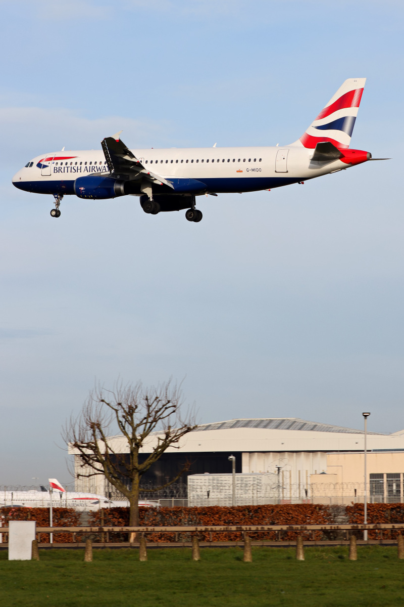 Photo of G-MIDO - British Airways Airbus A320 at LHR on AeroXplorer Aviation Database