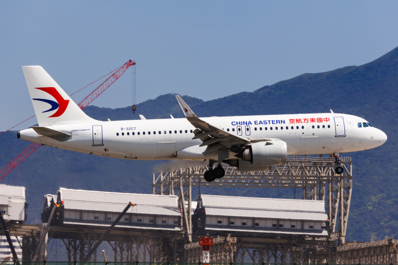 Photo of B-32C7 - China Eastern Airlines Airbus A320NEO at HKG on AeroXplorer Aviation Database