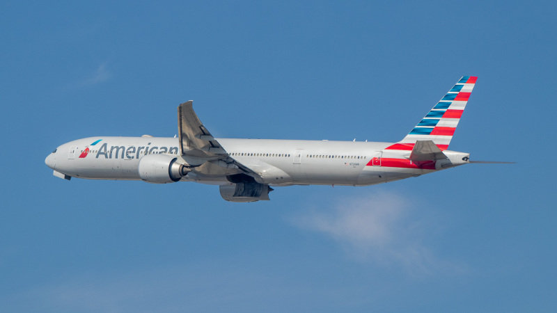 Photo of N720AN - American Airlines Boeing 777-300ER at LAX on AeroXplorer Aviation Database