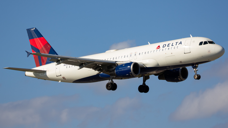 Photo of N343NW - Delta Airlines Airbus A320 at MIA on AeroXplorer Aviation Database