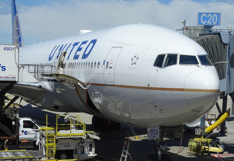 Photo of N27015 - United Airlines Boeing 777-200ER at ORD on AeroXplorer Aviation Database