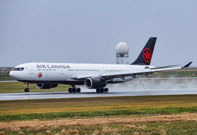 Photo of C-gefa  - Air Canada Airbus A330-300 at Yvr on AeroXplorer Aviation Database