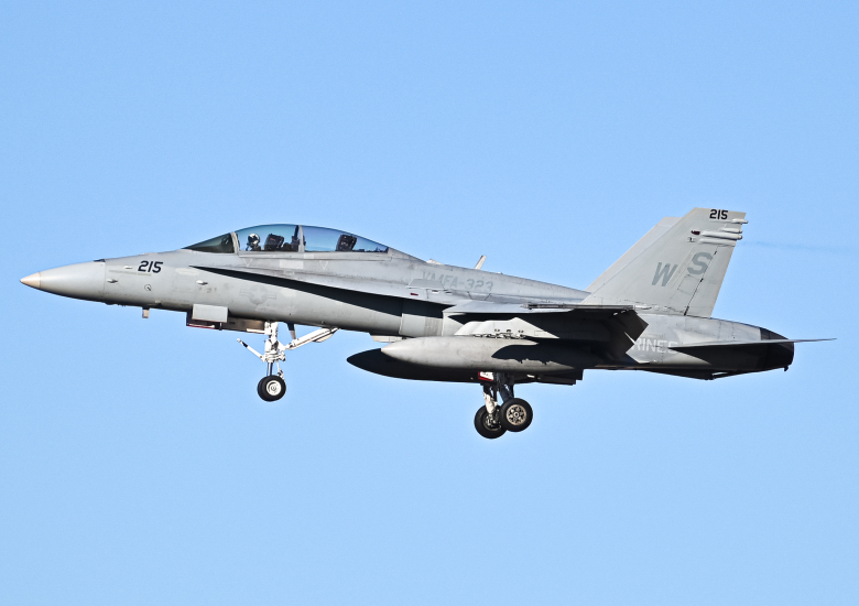 Photo of 164699 - USMC - United States Marine Corp McDonnel Douglas F/A-18 Hornet at SDM on AeroXplorer Aviation Database