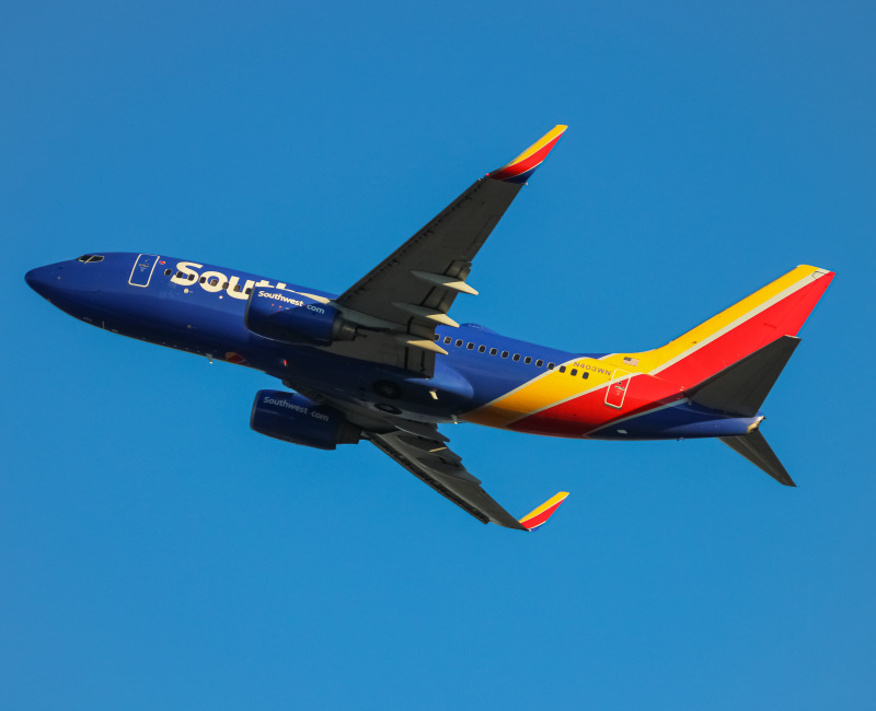 Photo of N403WN - Southwest Airlines Boeing 737-700 at BWI on AeroXplorer Aviation Database