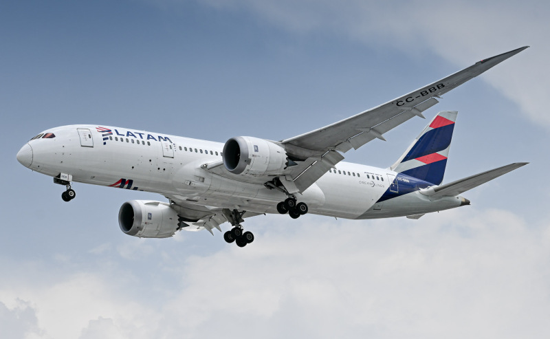 Photo of CC-BBB - LATAM Boeing 787-8 at MEX on AeroXplorer Aviation Database