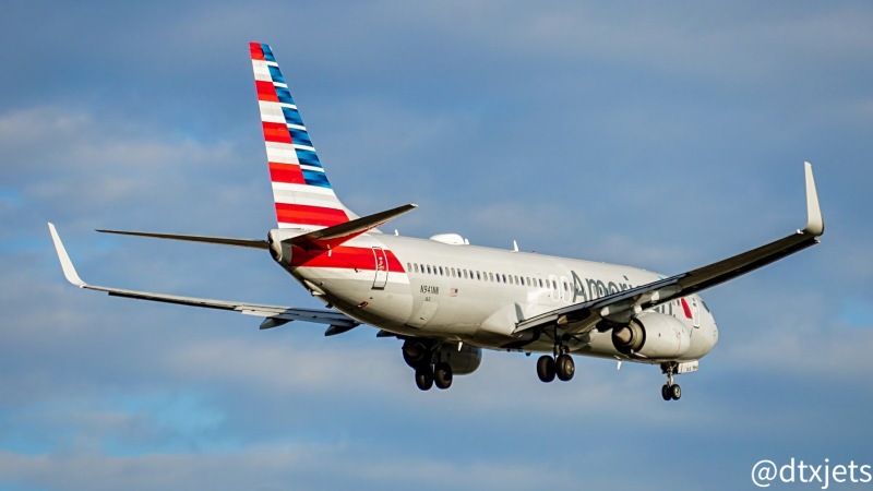 Photo of N941NN - American Airlines Boeing 737-800 at DFW on AeroXplorer Aviation Database