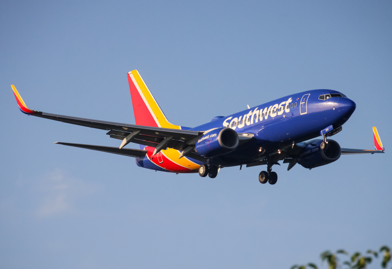 Photo of N233LV - Southwest Airlines Boeing 737-700 at BWI on AeroXplorer Aviation Database