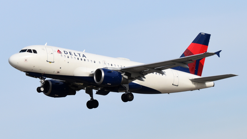 Photo of N365NB - Delta Air Lines Airbus A319 at PHL on AeroXplorer Aviation Database