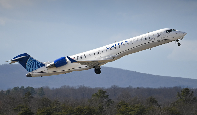 Photo of N536GJ - United Express Mitsubishi CRJ-550 at IAD on AeroXplorer Aviation Database