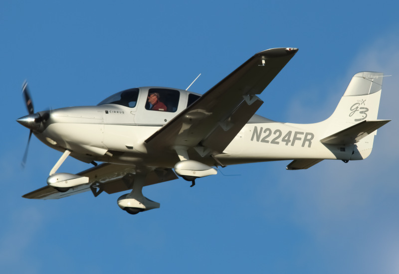 Photo of N224FR - PRIVATE Cirrus SR22 at LNS on AeroXplorer Aviation Database