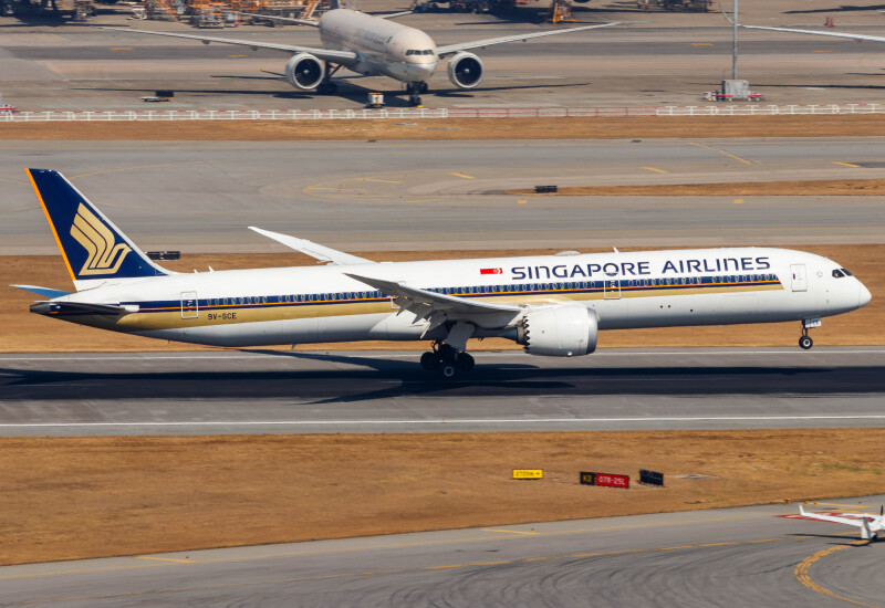 Photo of 9V-SCE - Singapore Airlines Boeing 787-10 at HKG on AeroXplorer Aviation Database