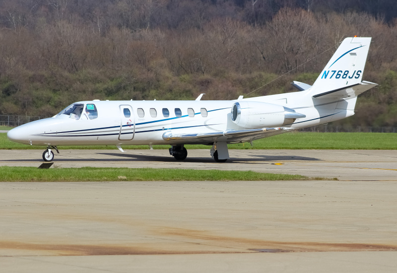 Photo of N768JS - PRIVATE  Cessna Citation 560 Encore at LUK on AeroXplorer Aviation Database