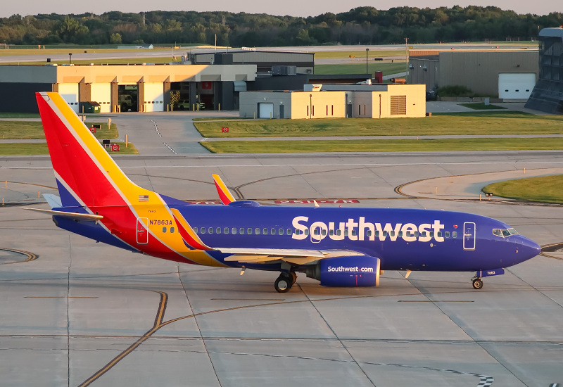 Photo of N7863A - Southwest Airlines Boeing 737-700 at MKE on AeroXplorer Aviation Database