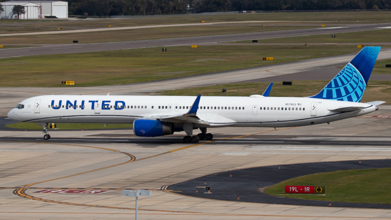 Photo of N57863 - United Airlines Boeing 757-300 at TPA  on AeroXplorer Aviation Database