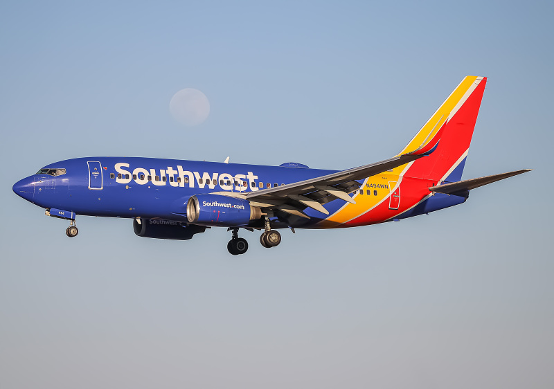 Photo of N494WN - Southwest Airlines Boeing 737-700 at BWI on AeroXplorer Aviation Database