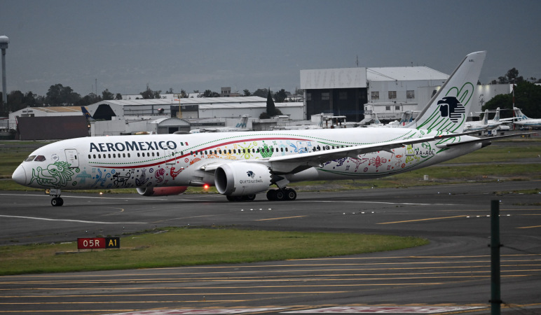 Photo of XA-ADL - Aeromexico Boeing 787-9 at MEX on AeroXplorer Aviation Database