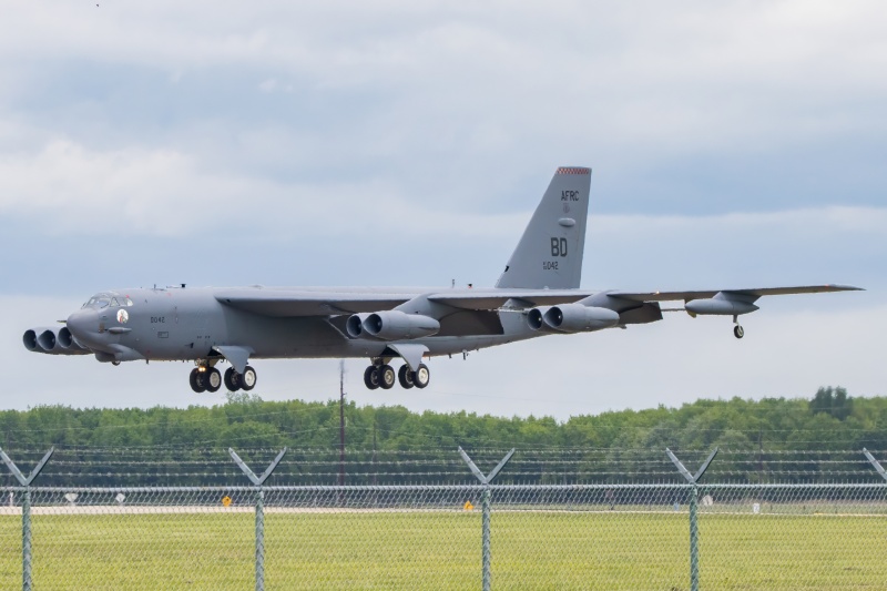 Photo of 60-0042 - USAF - United States Air Force Boeing B-52 StratoFortress at DOV on AeroXplorer Aviation Database