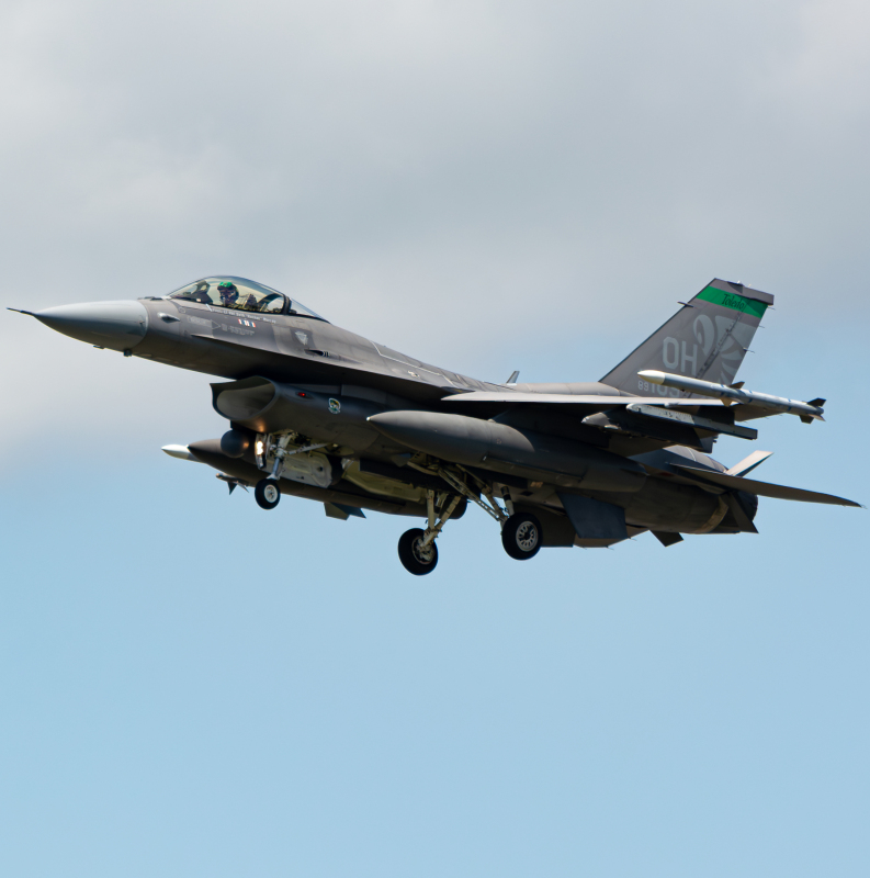 Photo of 89-2109 - USAF - United States Air Force General Dynamics F-16 Fighting Falcon at TOL on AeroXplorer Aviation Database