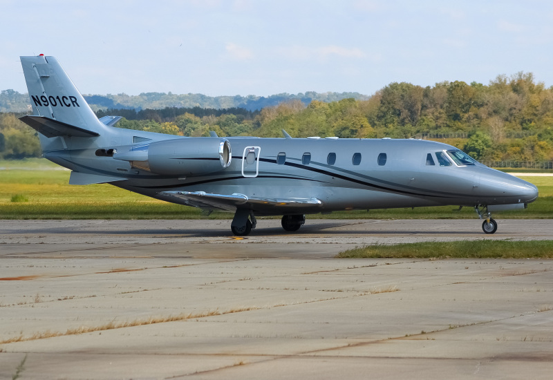 Photo of N901CR - PRIVATE  Cessna Citation 560XL Excel at LUK on AeroXplorer Aviation Database