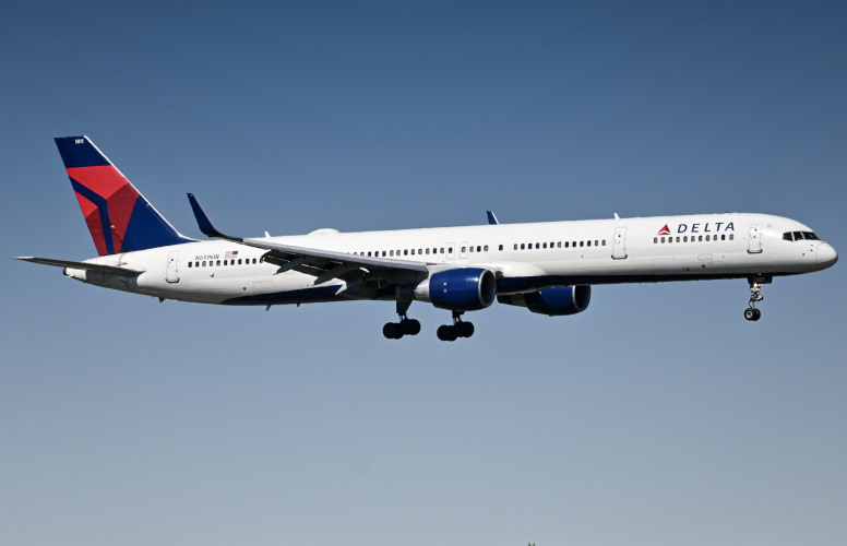 Photo of N591NW - Delta Airlines Boeing 757-300 at ATL on AeroXplorer Aviation Database