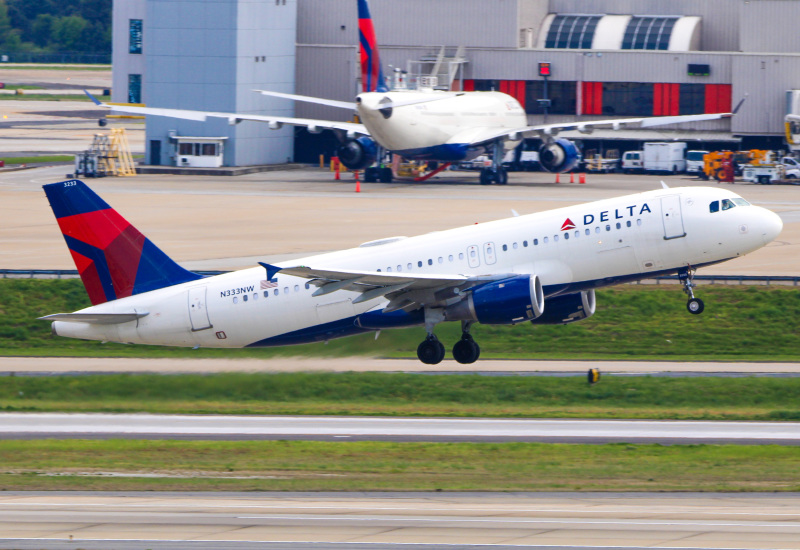 Photo of N333NW - Delta Airlines Airbus A320 at ATL on AeroXplorer Aviation Database
